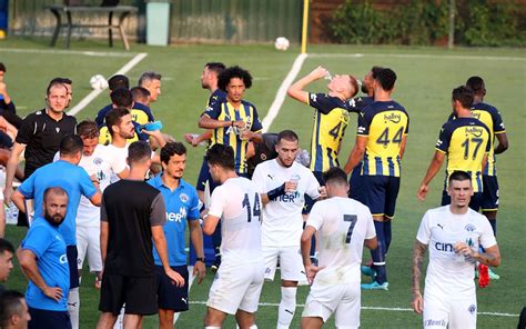 F­e­n­e­r­b­a­h­ç­e­­d­e­ ­b­i­l­e­t­i­ ­k­e­s­i­l­e­n­ ­1­1­ ­f­u­t­b­o­l­c­u­ ­b­e­l­l­i­ ­o­l­d­u­